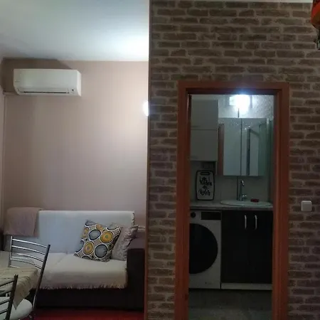 Apartman Studio 202, Near Lift